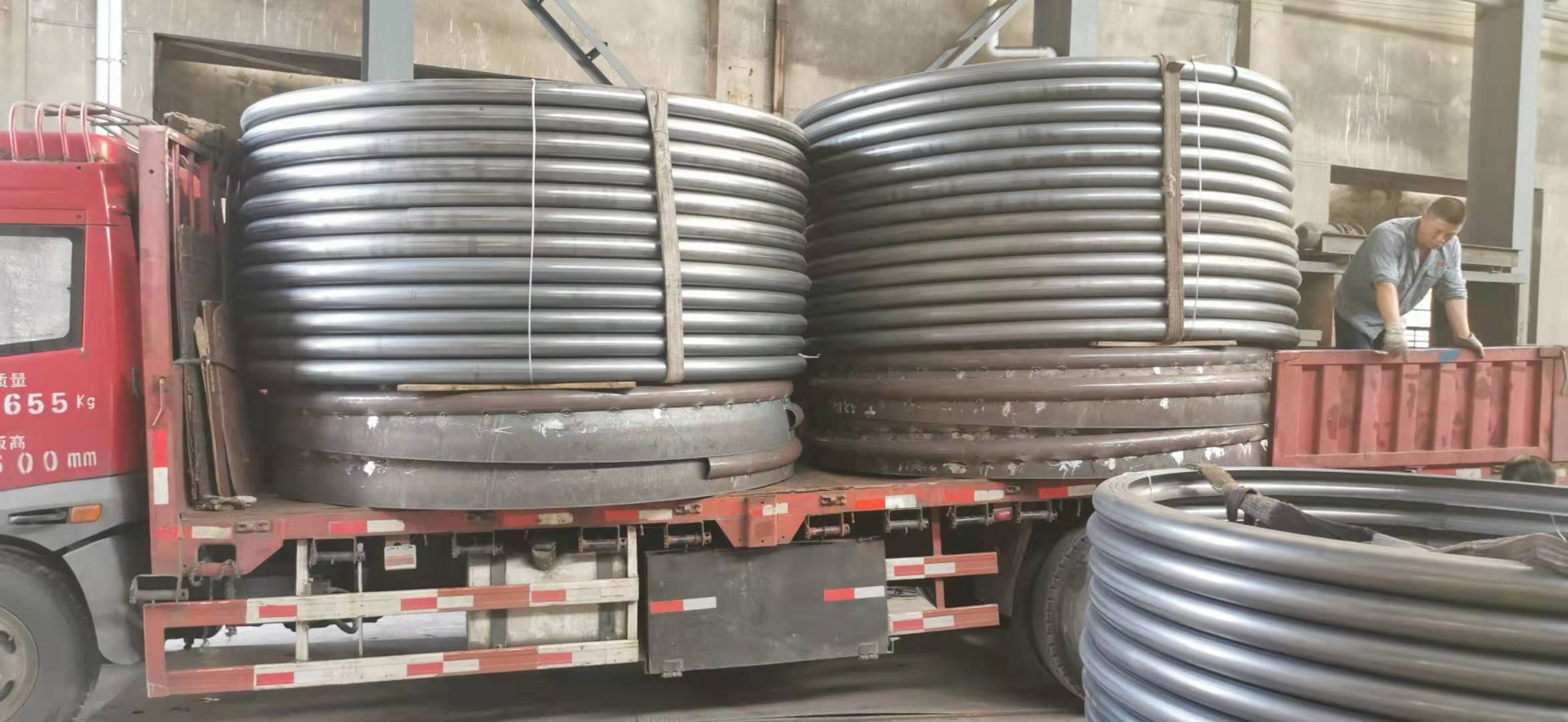 半圓管發(fā)貨現(xiàn)場(chǎng) 半圓管發(fā)貨現(xiàn)場(chǎng)